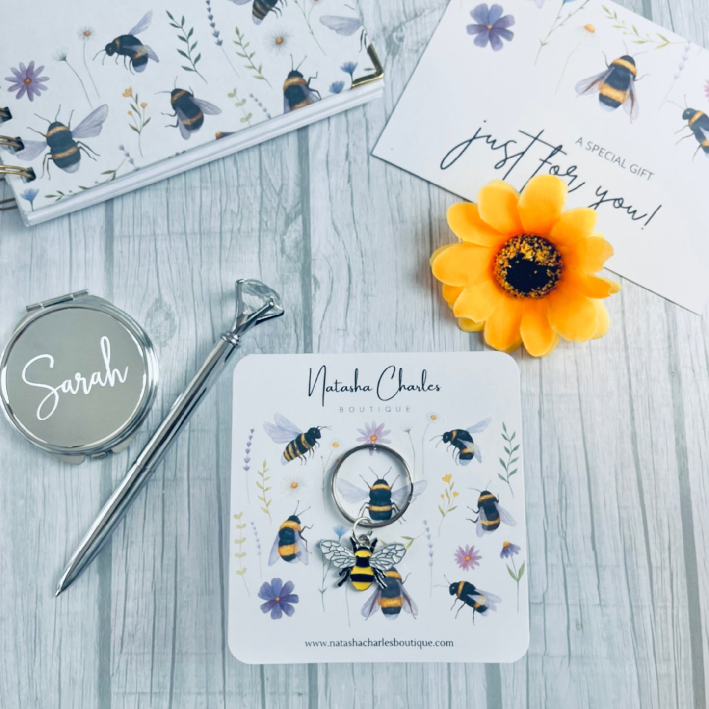 Spring bee keyring