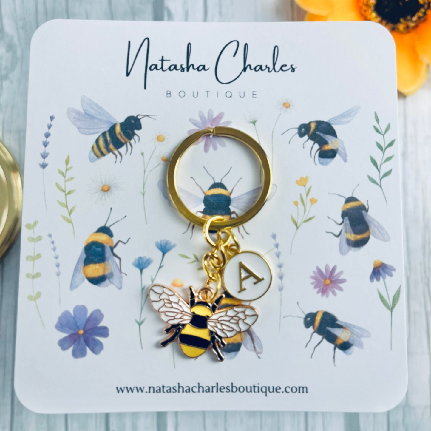 Gold alphabet bee keyring