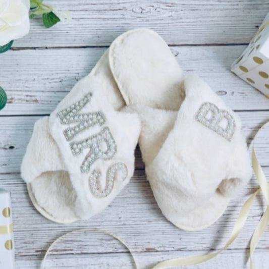 Personalised ‘MRS’ fluffy slippers