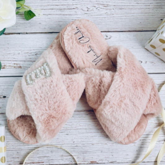 Personalised pearl fluffy slippers